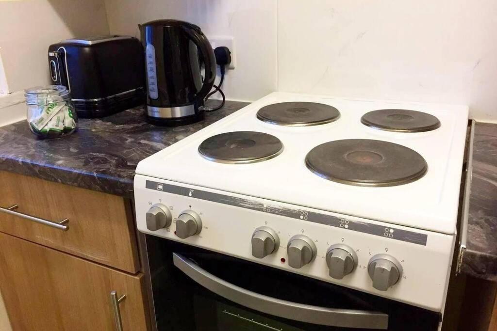 Conveniently Situated 1Bed Apt In Stretford Apartment Manchester Luaran gambar